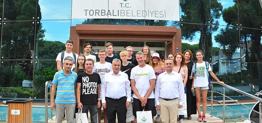Alman öğrenciler Torbalı'da