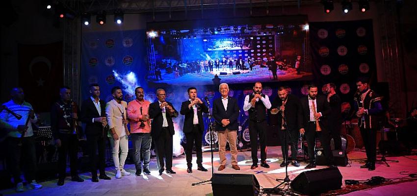 Başkan Gürün; Festivallerin Yasaklanmadığı, Gençlerin Endişe Duymadığı Yarınlar İçin Çalışıyoruz