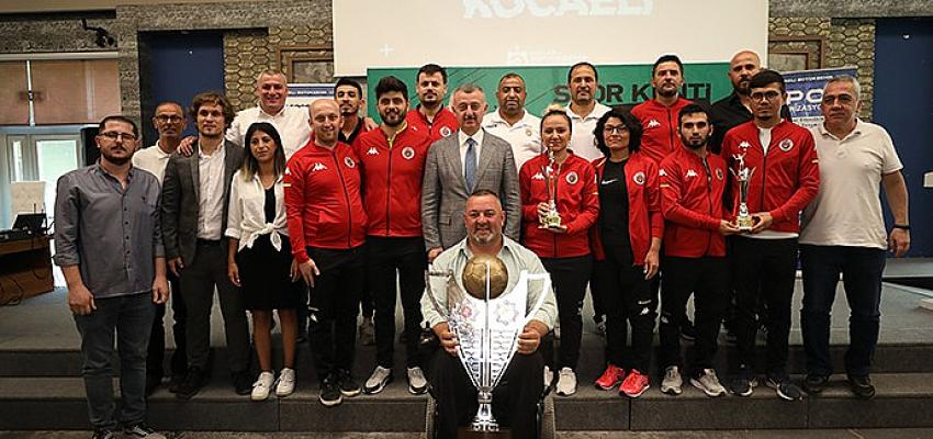 Başkan Büyükakın: Spor yatırımlarıyla Türkiye'ye rol model olduk