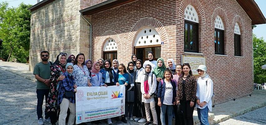Malatyalı Öğrenciler Gölcük'e Hayran Kaldılar