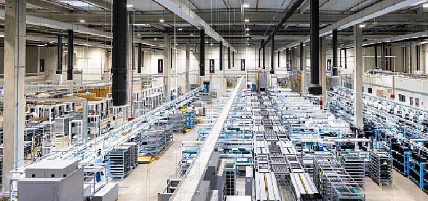 Lenovo Avrupa'daki ilk şirket içi üretim tesisini Macaristan'ın Ullo şehrinde açıyor!