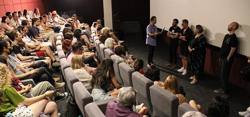 Tufan Taştan'dan politik bir masal; Sen Ben Lenin