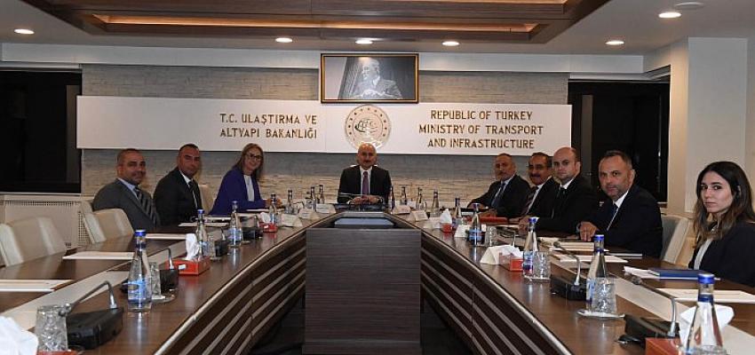 Ulaştırma ve Altyapı Bakanlığı’ndan İzmir’e iki müjde