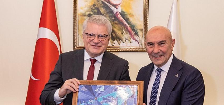 Başkan Tunç Soyer Linz Belediye Başkanı Luger'i ağırladı
