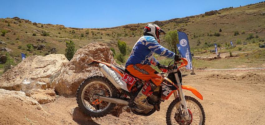 Sivas'ta Enduro Festivali Nefes Kesti