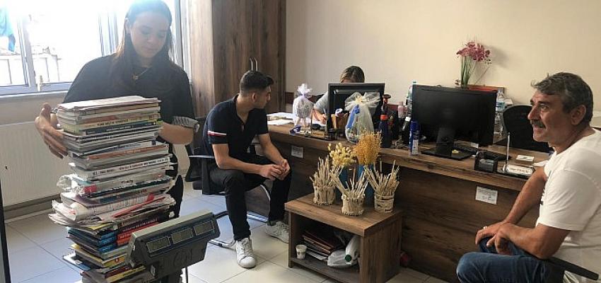 Mustafakemalpaşa belediyesi'nden 6 bin tl'lik harçlık desteği