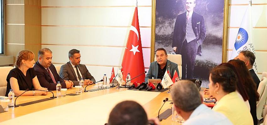 Antalya Büyükşehir Belediyesi Türkiye'nin ilk iklim dostu belediyesi oldu