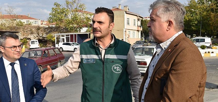 Tarihi köprü ve dere yatağıyla ilgili önemli görüşme