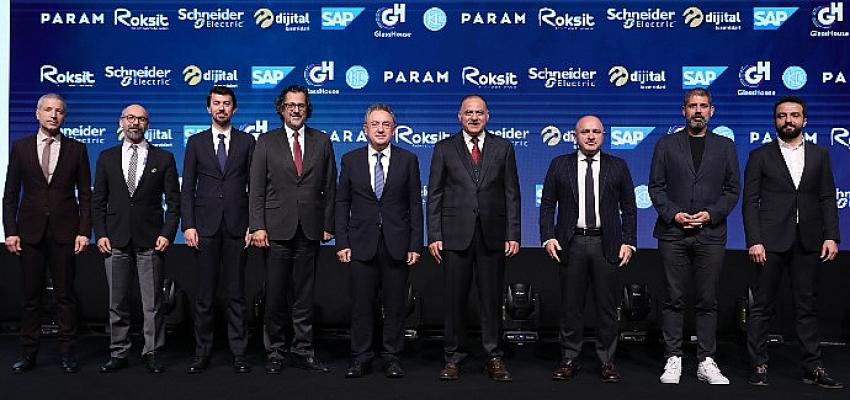 Bilişim Zirvesi'22 Teknolojinin Dönüştürücü Gücünü Konuştu