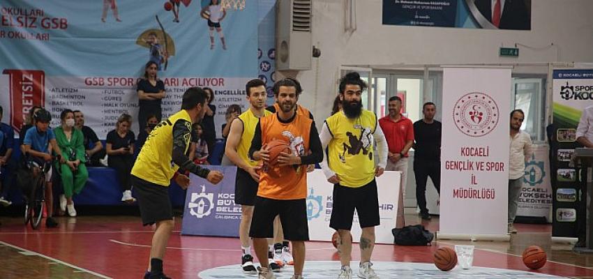 Kocaeli Büyükşehir'in yaz spor okulları açıldı