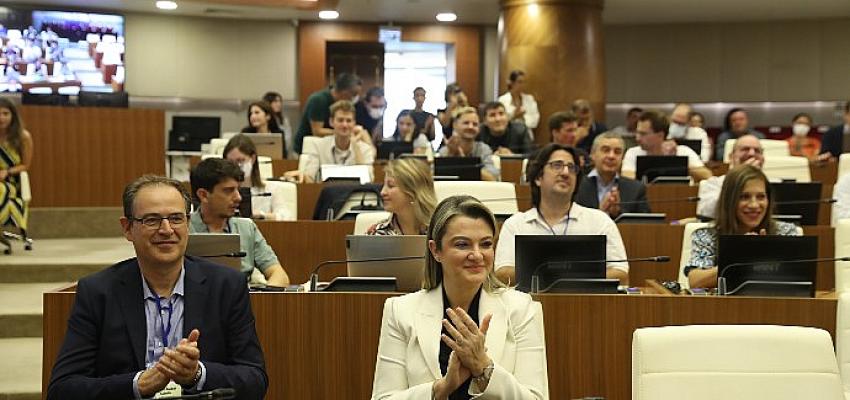 Antalya Büyükşehir akıllı şehir uygulamalarını destekliyor 