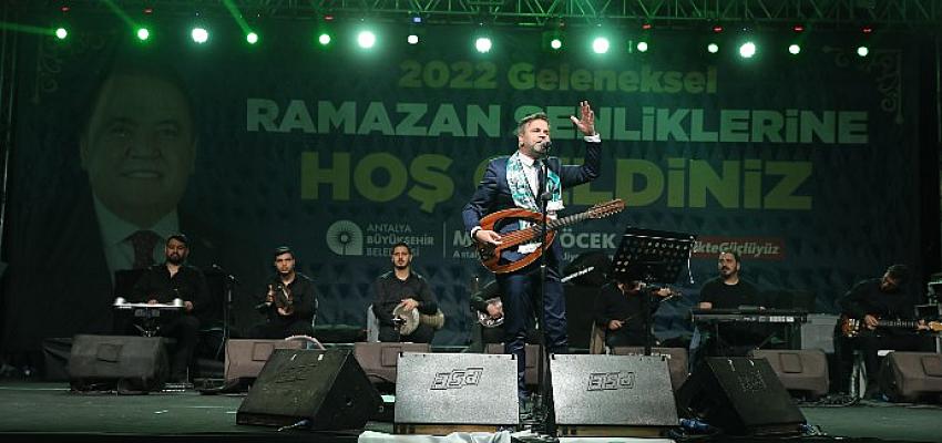 Konyalılar memleket hasreti giderdi Karaalioğlu Parkı kaşık havasıylainledi