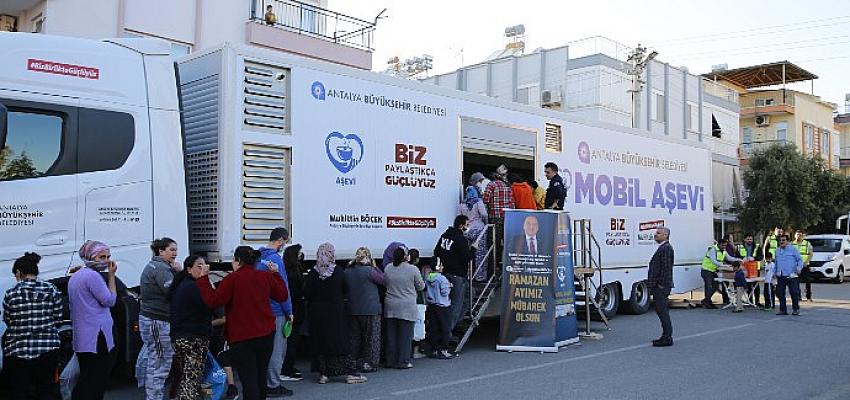 Büyükşehir Mobil Aşevi Ramazan'da her gün farklı mahallede