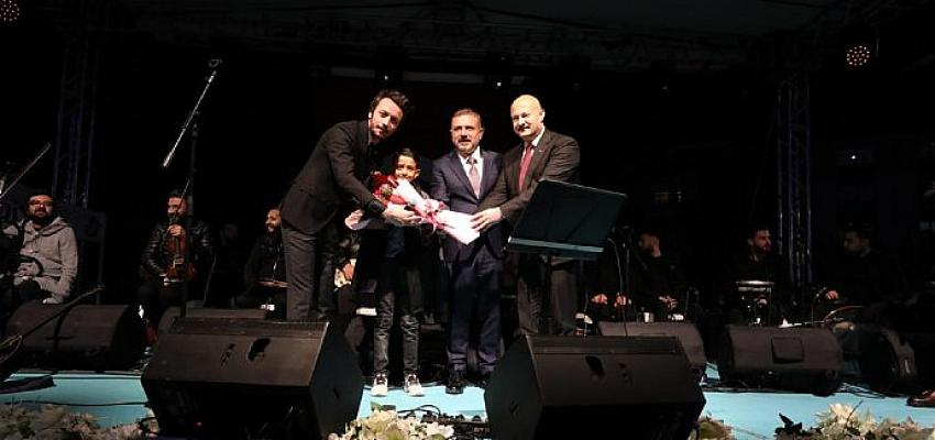 Sincan’da Gençler Bayramı Coşkuyla Kutladı