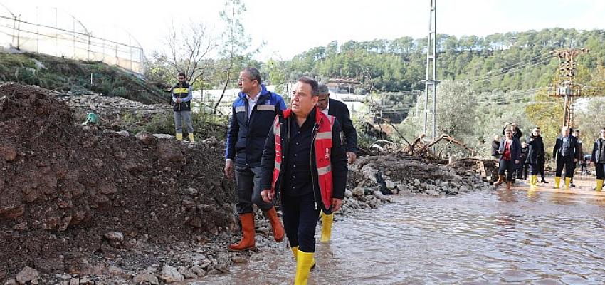 Antalya Belediye Başkanı Muhittin Böcek Sel Afeti Yaşanan Kumluca'da