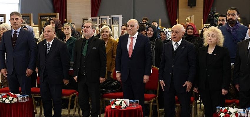 Sanatseverler 'Sanat Şifadır Gönüllere' Sergi ve Panelinde Buluştu