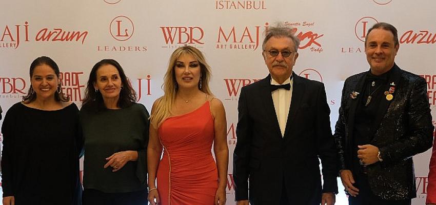 29 Ekim Cumhuriyet Balos'suna Ünlü İsimler Katıldı