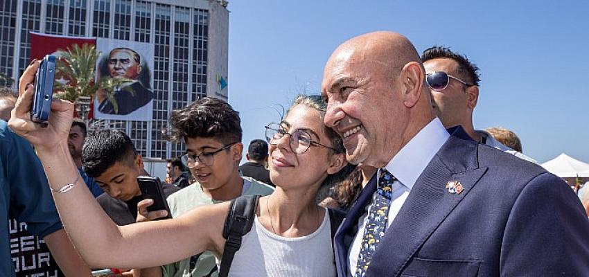 Başkan Soyer: Cumhuriyet'in ikinci yüzyılında el ele daha güzel bir memleket inşa edeceğiz