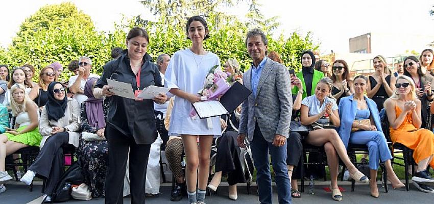 Vakko Esmod Moda Akademisi'nden Mezuniyet Defilesi