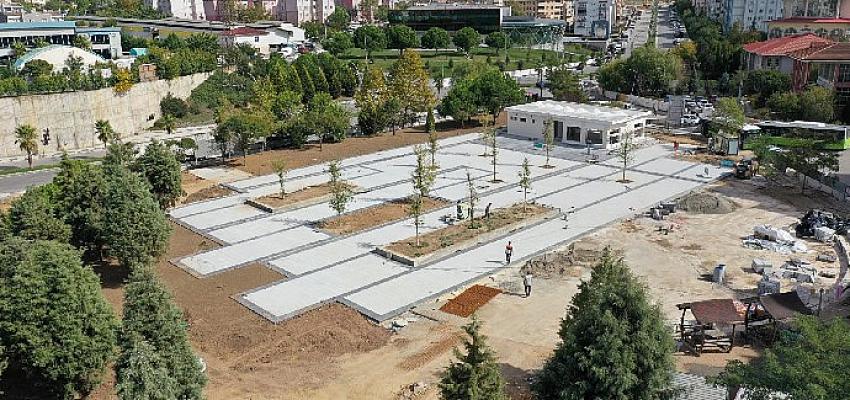 Çayırova Cumhuriyet Mahallesi Parkı'nda sona doğru