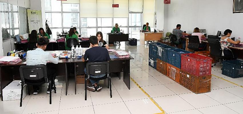 Karabağlar Belediyesi'nde “e-dönüşüm” devam ediyor